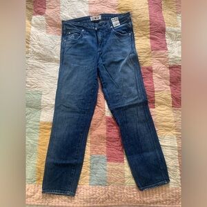AMO - NWT Slim Jeans